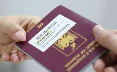 Ndryshon ligji per pasaporten shqiptare: Cfare ndodh me kushtin per shtetesine